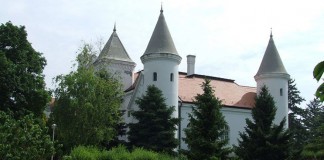 Dvorci Vojvodine & Karlovačka berba