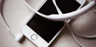 Studentkinja slučajno otkrila genijalan način da vam baterija na mobilnom traje večno