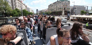 Počinje panoramsko razgledanje Beograda otvorenim autobusom