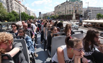 Počinje panoramsko razgledanje Beograda otvorenim autobusom