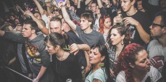 Djans i ekipa u KSTu