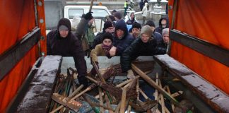 Studenti „lopataju“ za 1.600 dinara