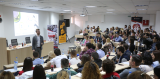 “Ljudi poput vas su oni koji menjaju svet!”